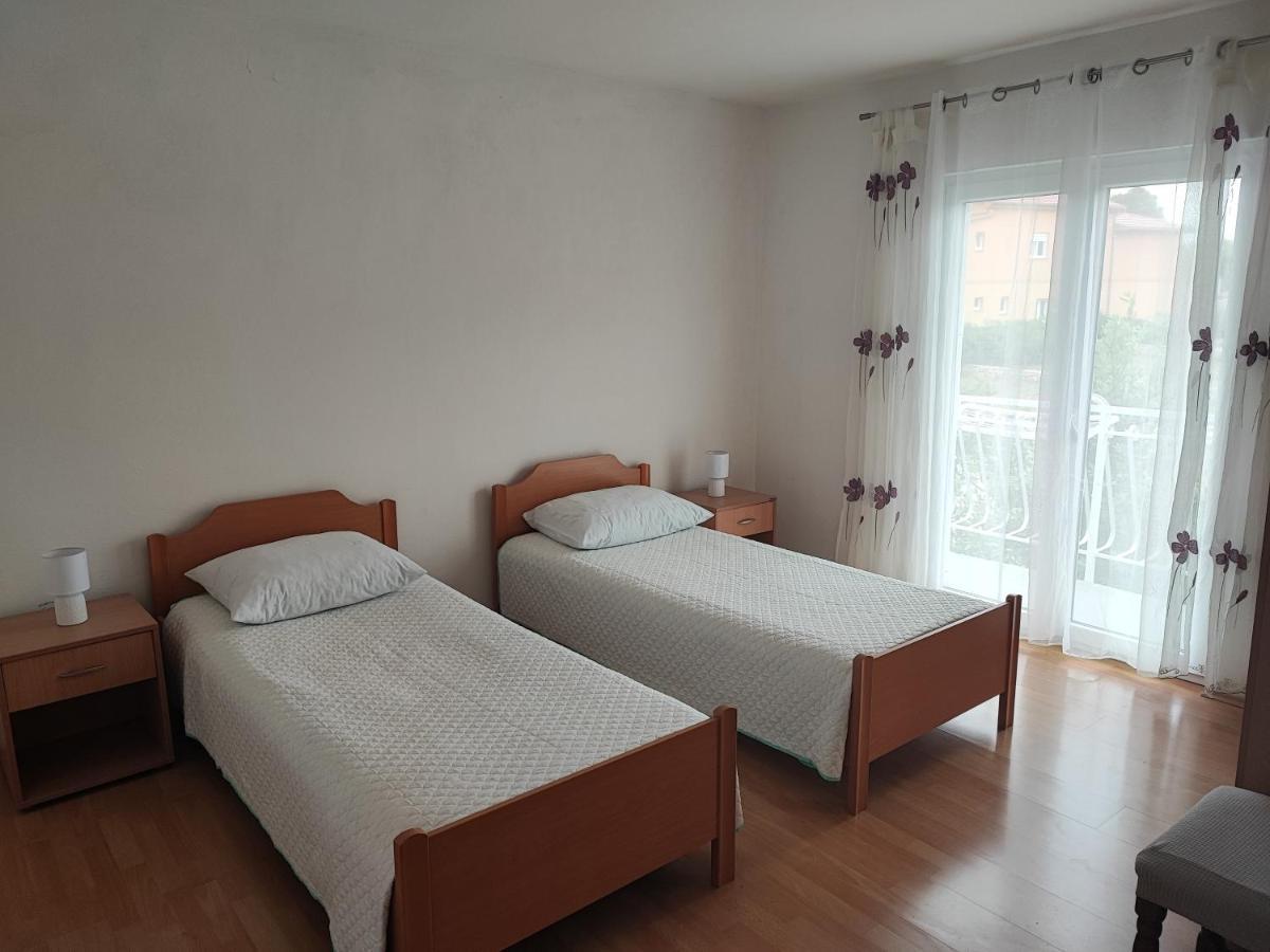 G&S Apartment ตรีบูนย์ ภายนอก รูปภาพ