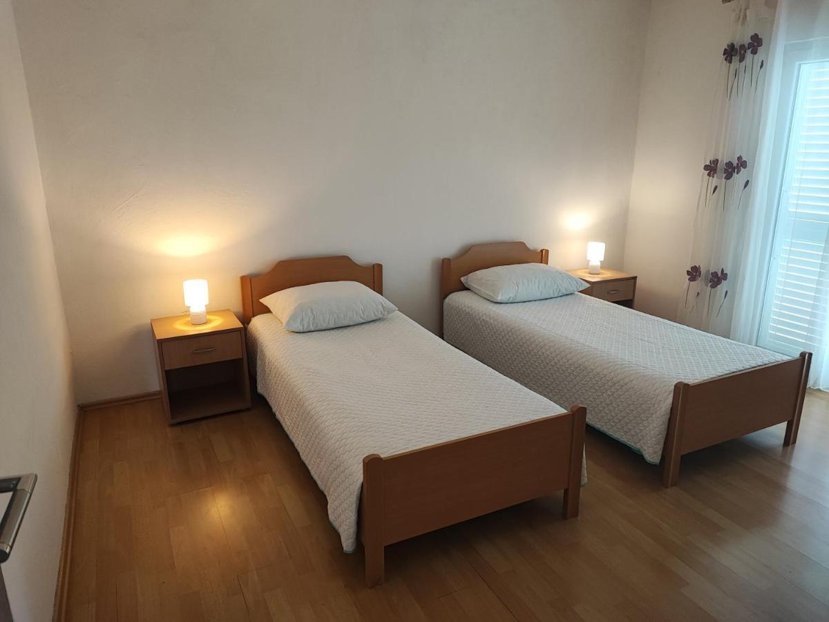 G&S Apartment ตรีบูนย์ ภายนอก รูปภาพ