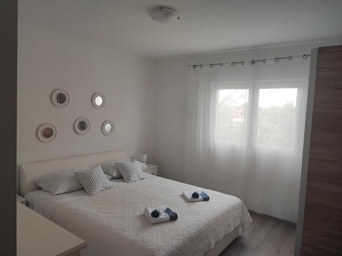 G&S Apartment ตรีบูนย์ ภายนอก รูปภาพ